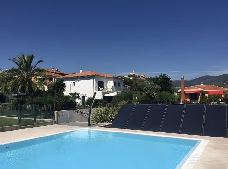 Property building, Swimming pool