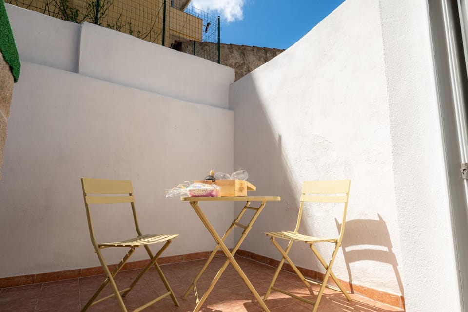 Patio, Day, View (from property/room), Balcony/Terrace, Dining area