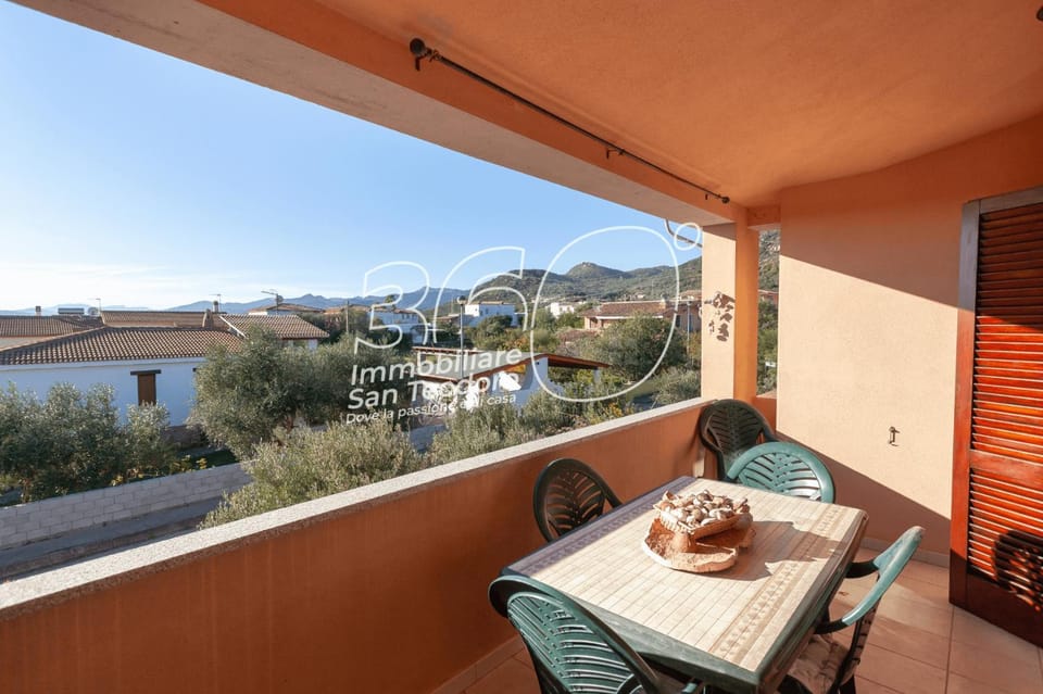 Property building, Day, Natural landscape, View (from property/room), Balcony/Terrace, Dining area