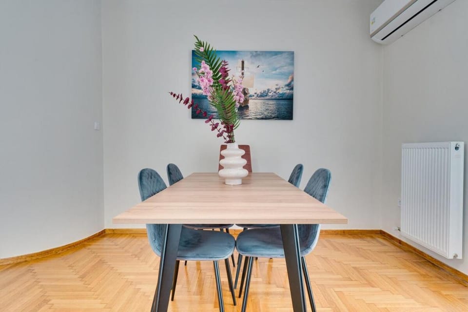 Seaside bliss in Alimos ideal for families ! Apartment in Alimos