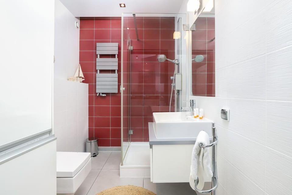 Shower, Bathroom
