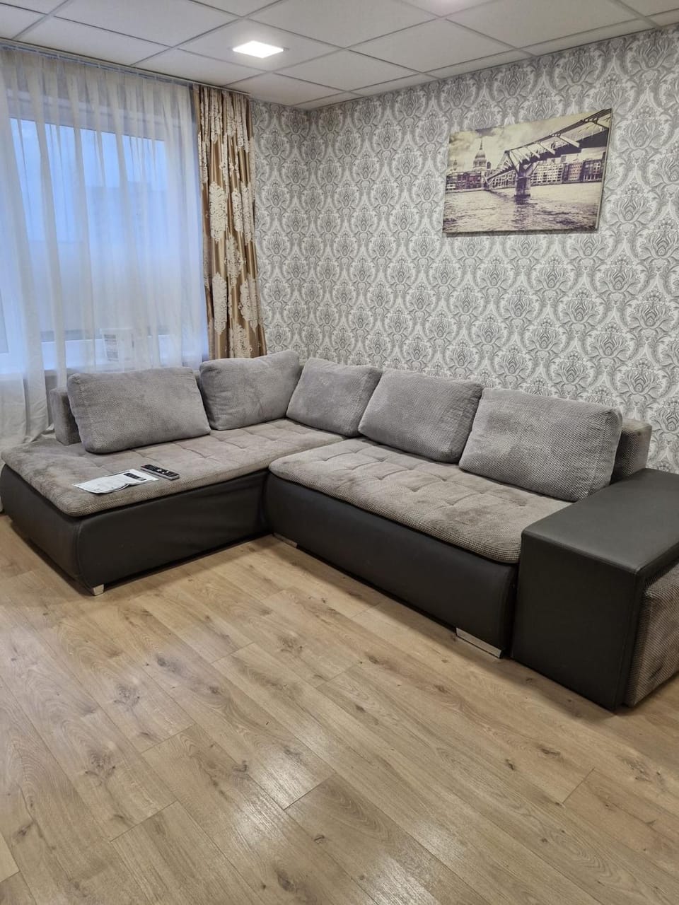 Photo of the whole room