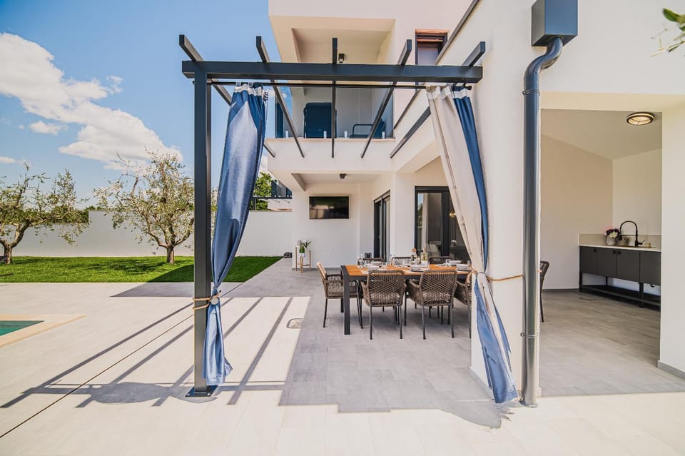 Day, Balcony/Terrace, Balcony/Terrace, Dining area