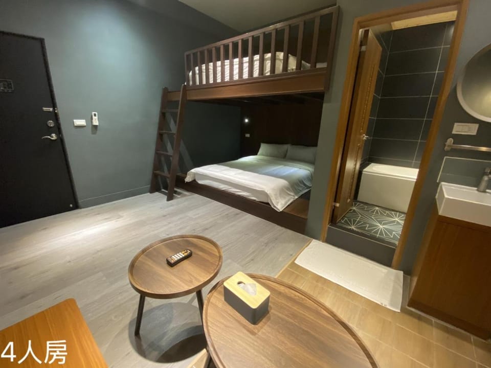 Photo of the whole room, bunk bed