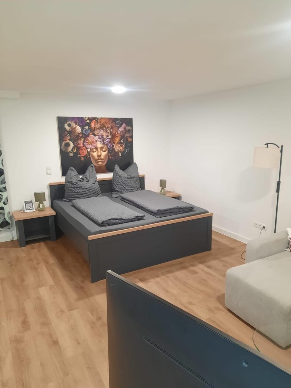 Living room, Bedroom