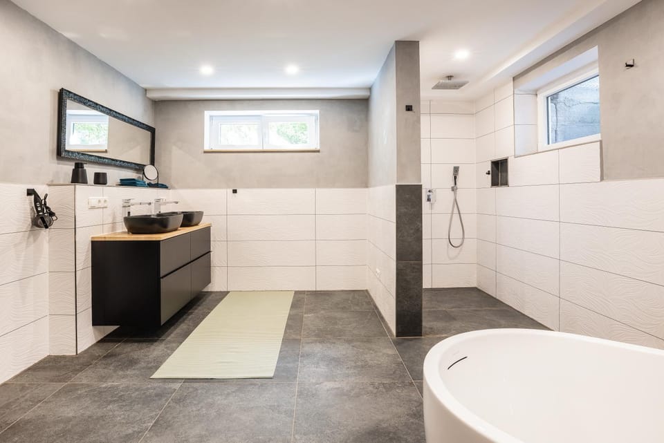 Shower, Bathroom, Bath, towels