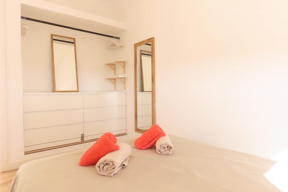 Bedroom, wardrobe