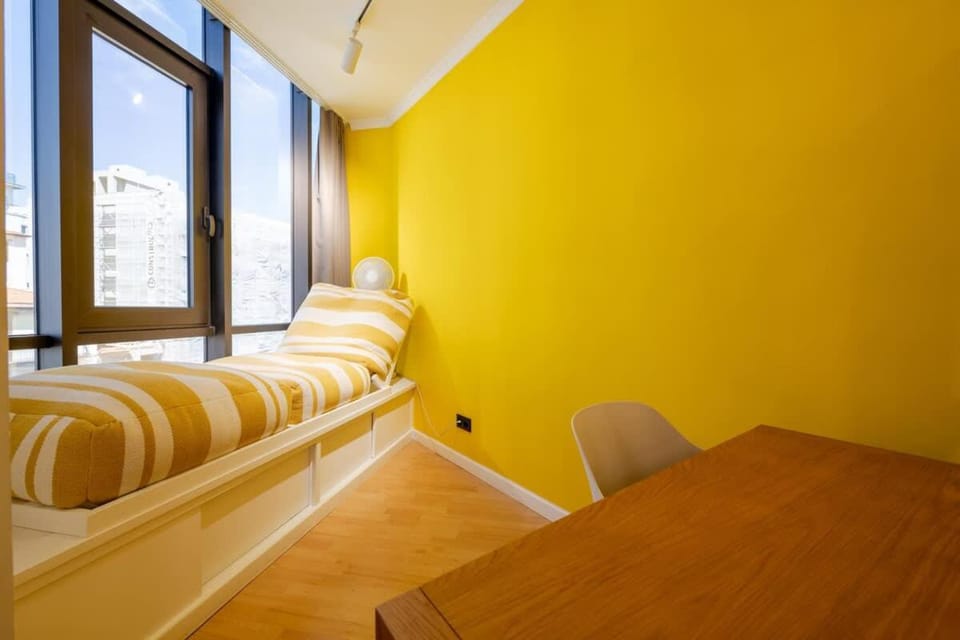 Yellow Sun Studio - Cozy Stay in Central Funchal Apartment in Funchal