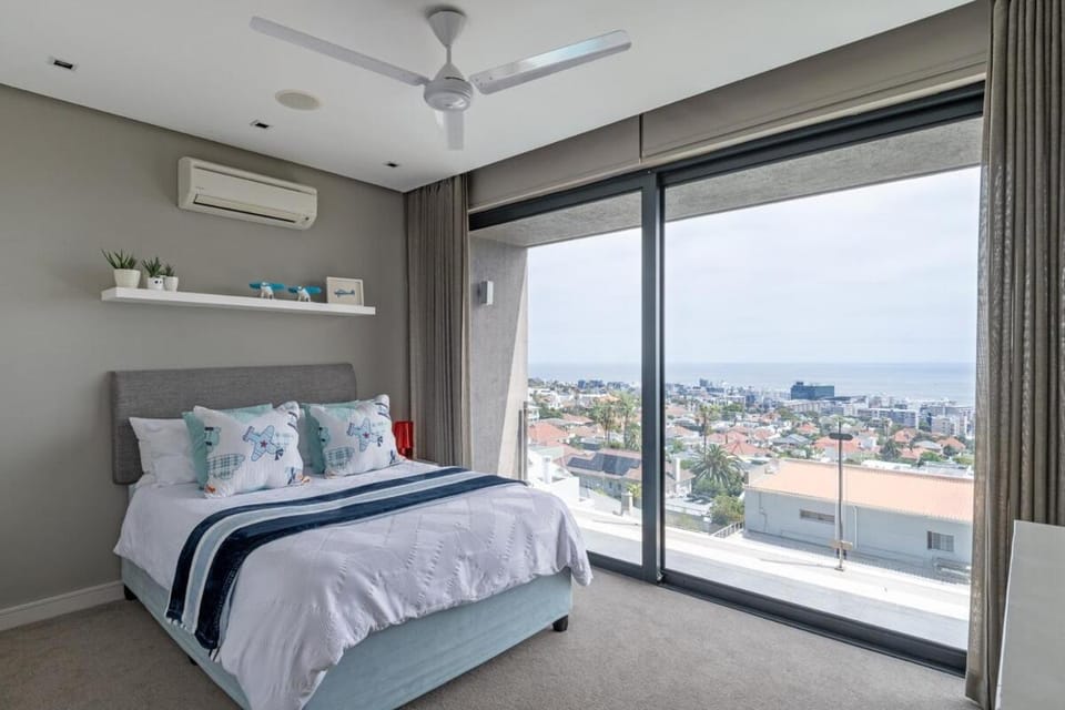 Live in Luxury Bordeaux Fresnaye House in Sea Point
