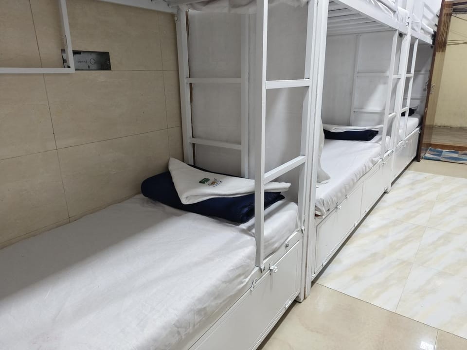 LINECITY Dormitory Apartment in Mumbai