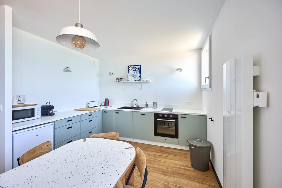 Kitchen or kitchenette, stove