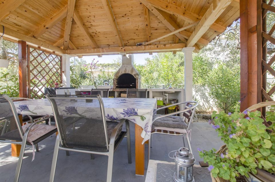 Patio, BBQ facilities, Seating area