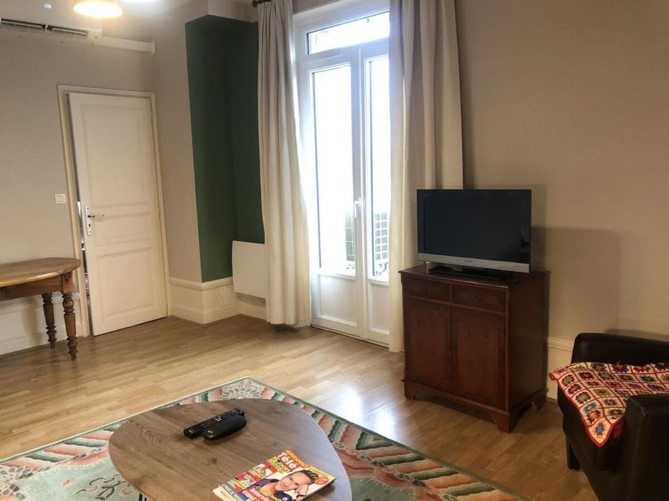 TV and multimedia, Living room, internet