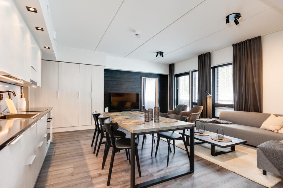 Kitchen or kitchenette, Seating area, Dining area