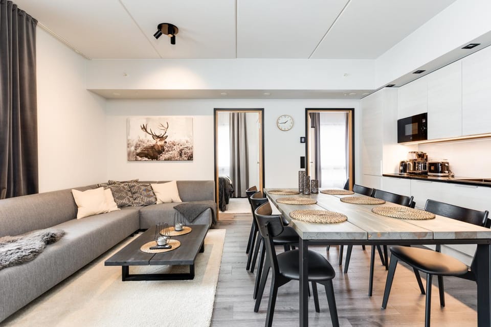 Seating area, Dining area