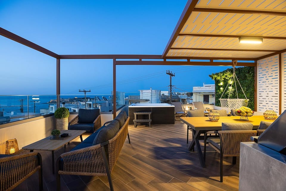 Patio, Natural landscape, View (from property/room), Balcony/Terrace, Living room, Seating area, Dining area, Sea view