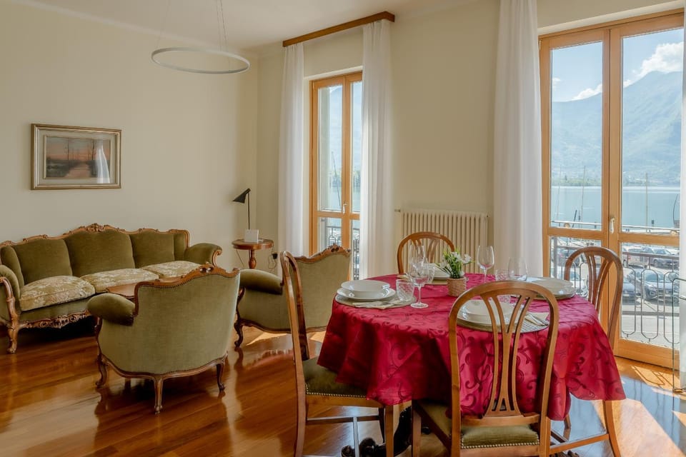 Living room, Seating area, Dining area, Lake view, Mountain view