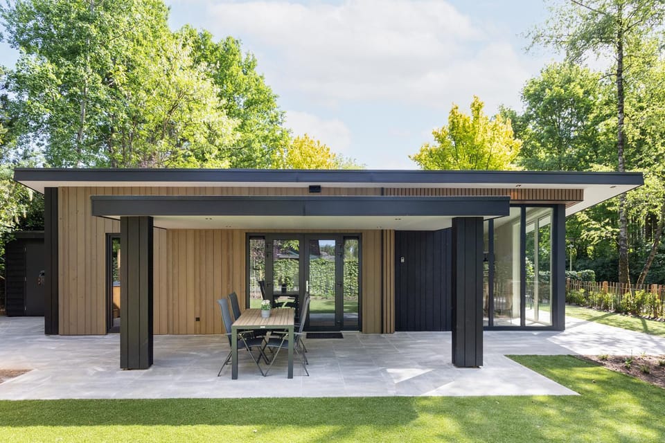 Property building, Day, Garden