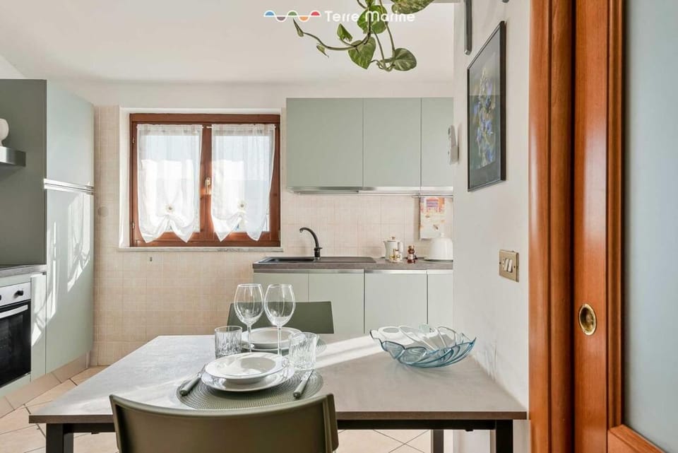 Ape Maia, TerreMarine Apartment in Sarzana