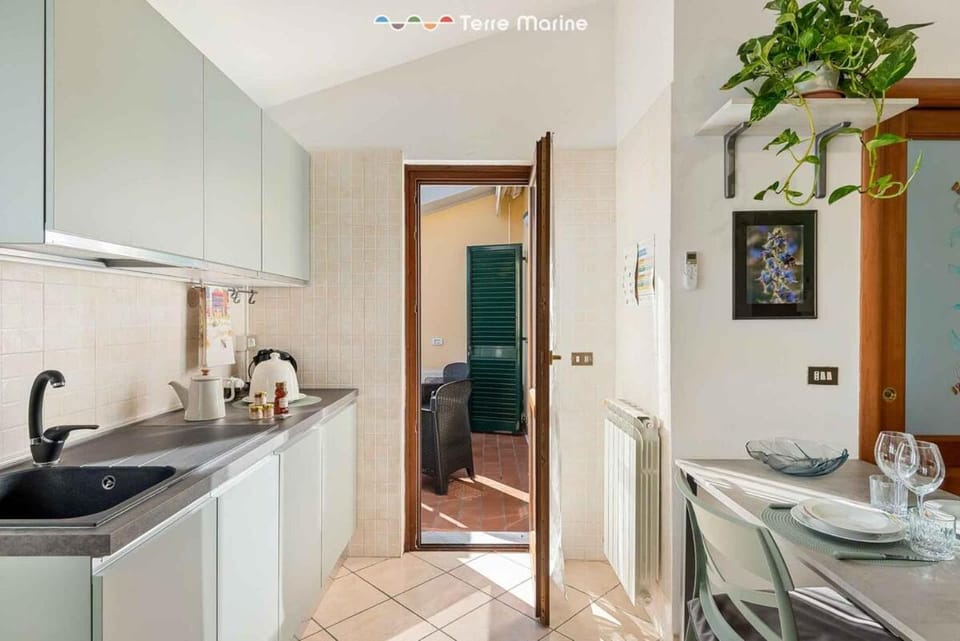 Ape Maia, TerreMarine Apartment in Sarzana