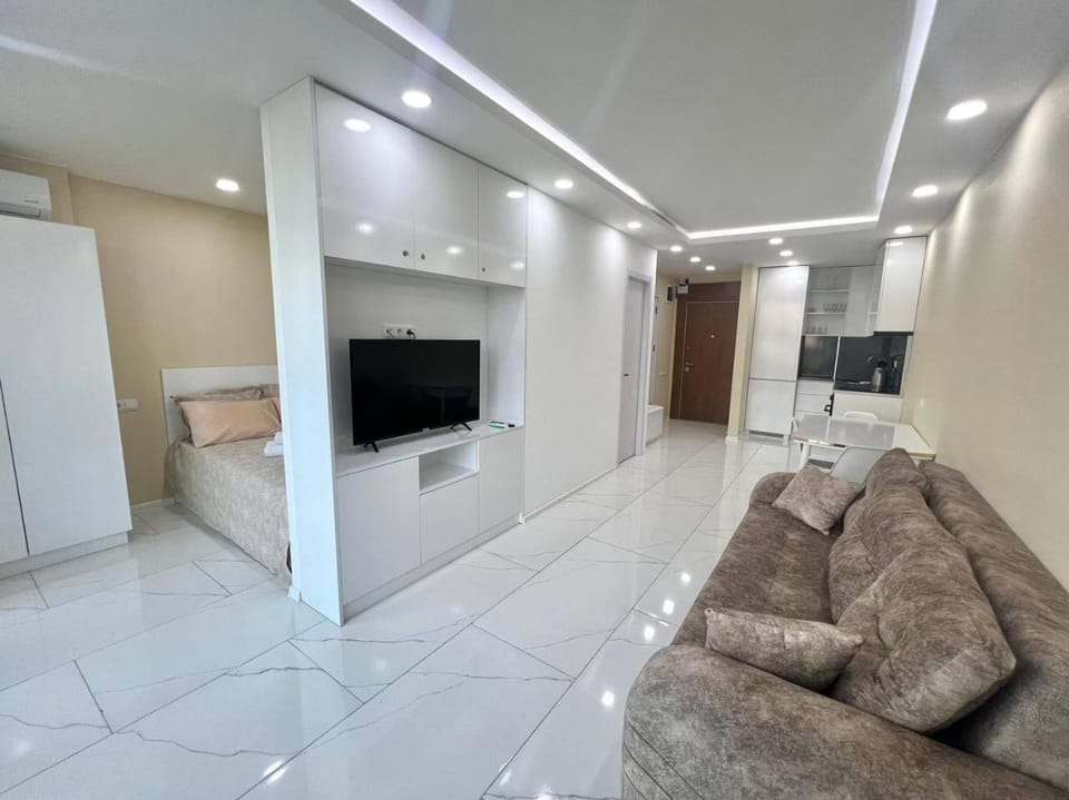 TV and multimedia, Kitchen or kitchenette, Seating area