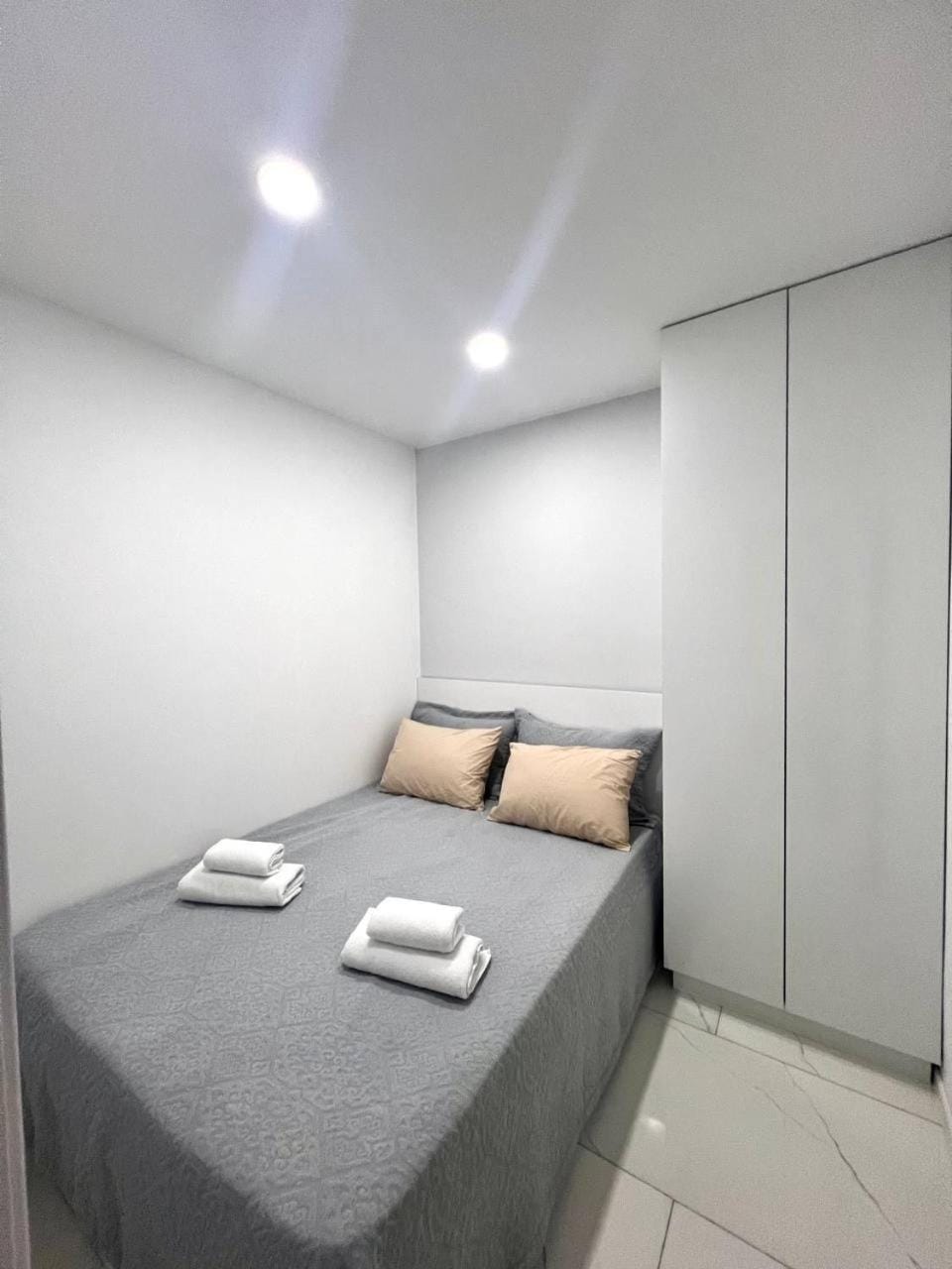 Bed, Bedroom, wardrobe