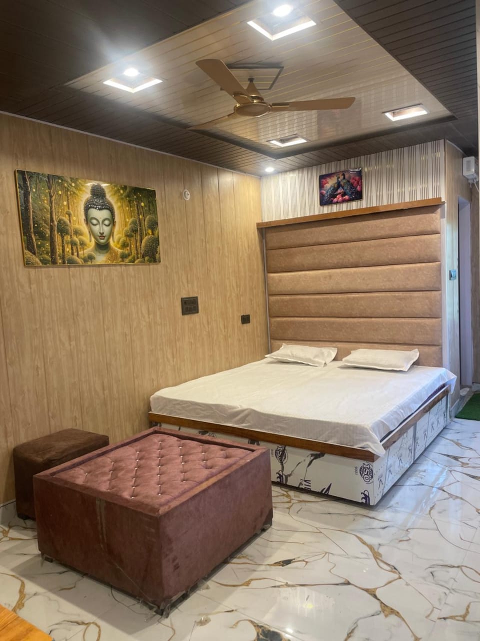 Krishna Rooms Hotel in Rishikesh