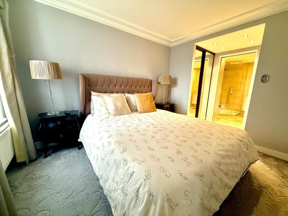 Modern one bedroom in central Apartment in City of Westminster