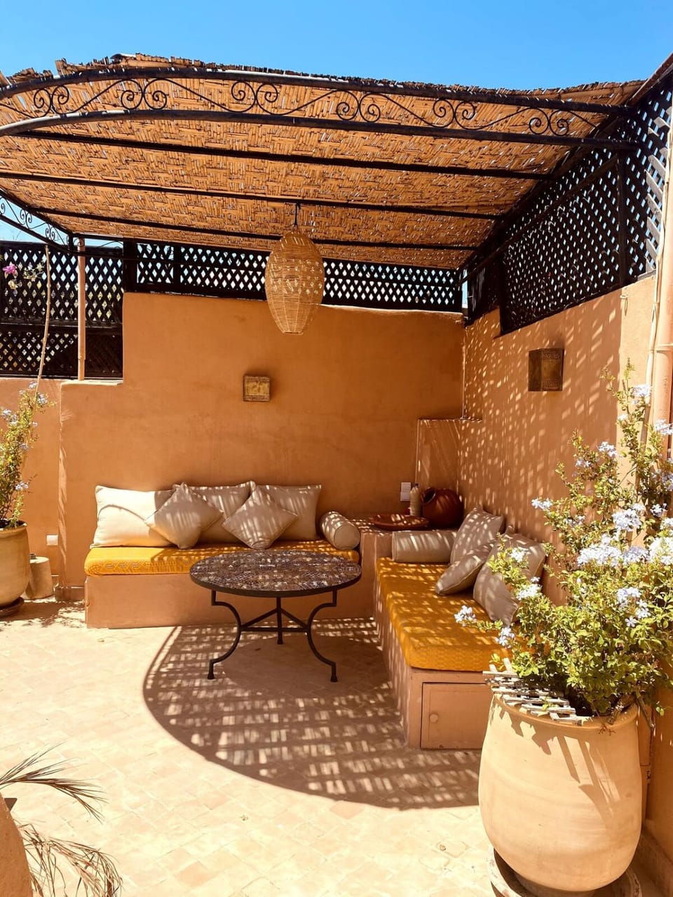 Patio, Day, Seating area
