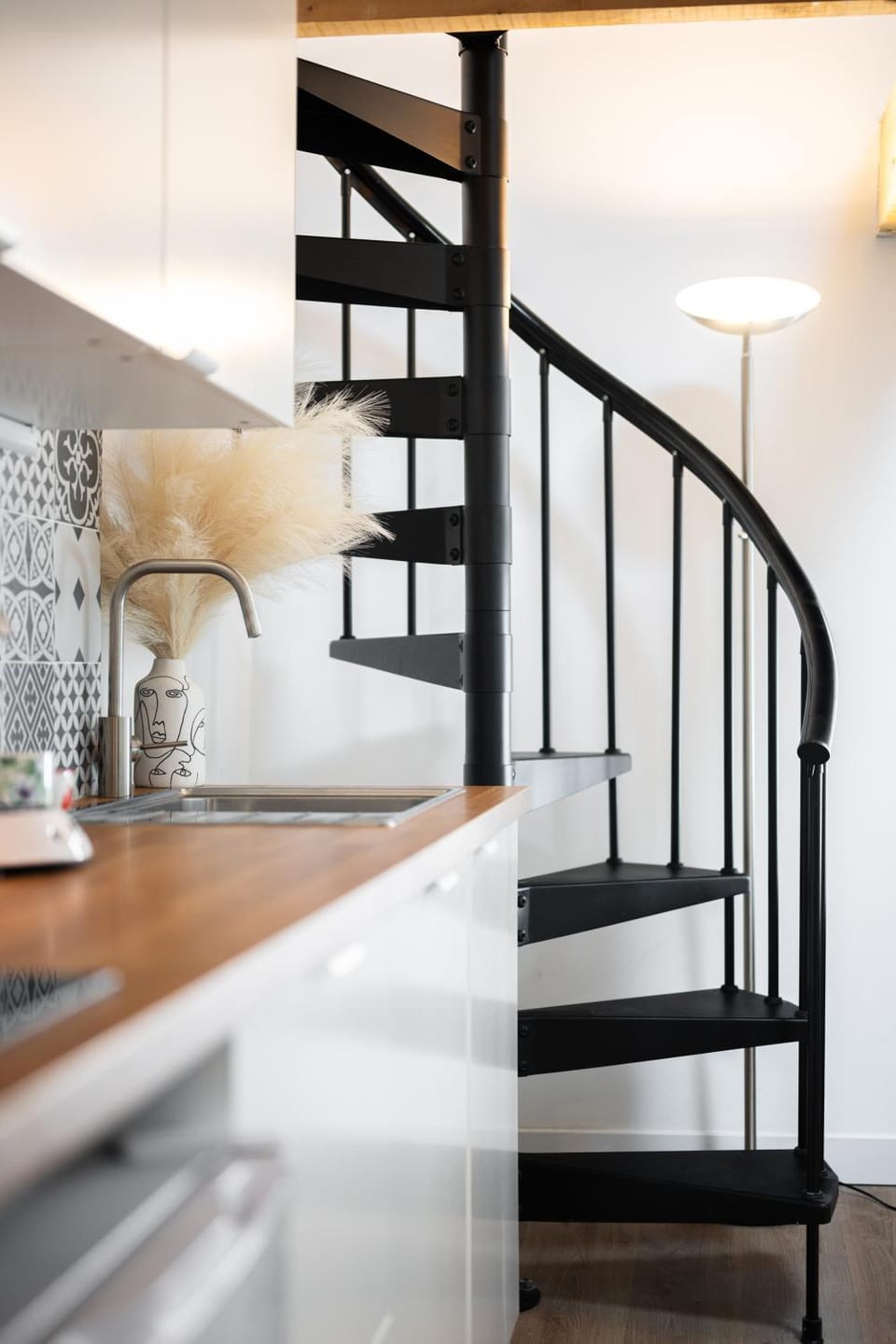 Kitchen or kitchenette