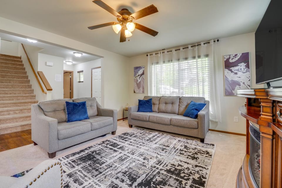 Walk to Trails and Golf Sedro-Woolley Retreat! House in Washington