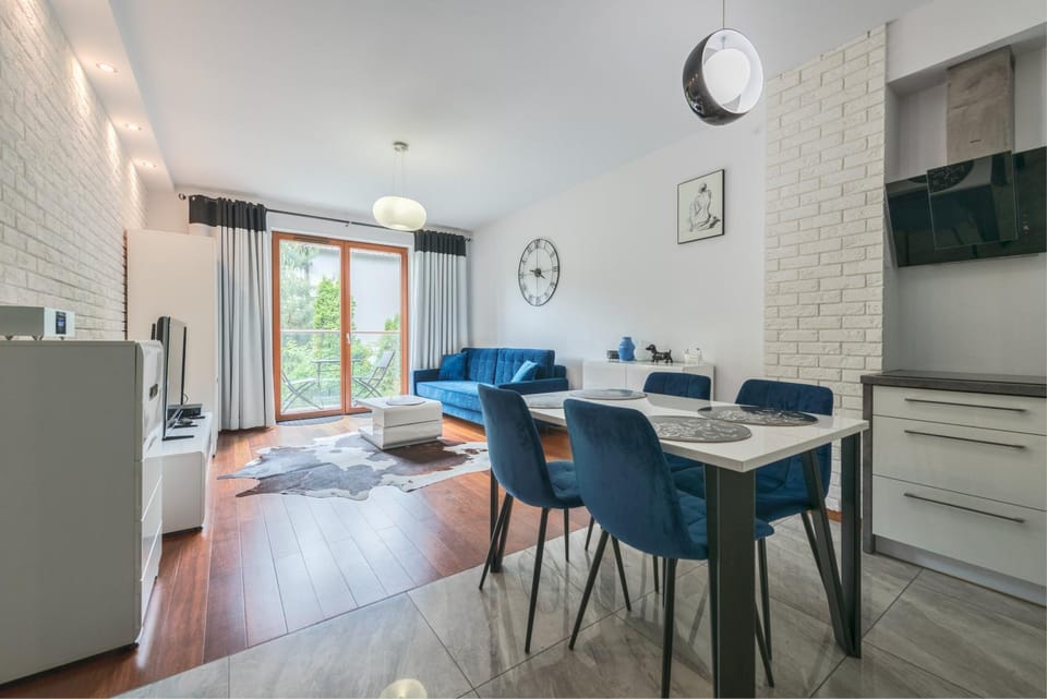 TV and multimedia, Kitchen or kitchenette, Living room, Seating area, Dining area, minibar