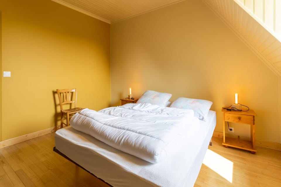 Property building, Living room, Bedroom