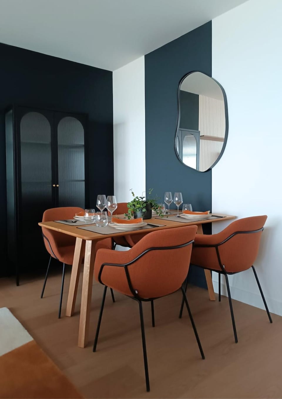 Living room, Dining area