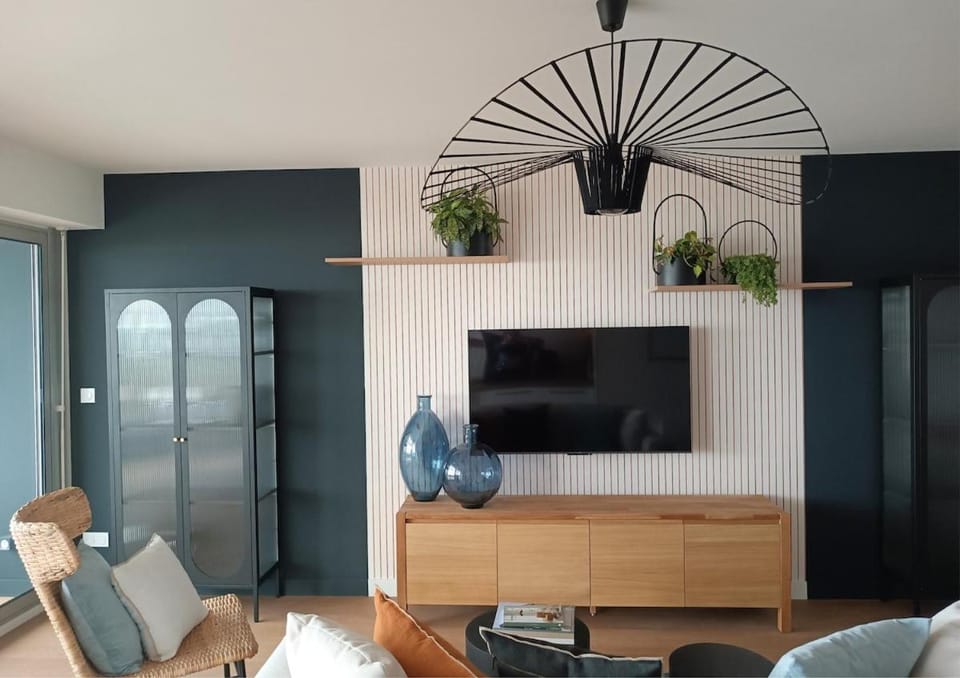 Communal lounge/ TV room, TV and multimedia, Living room