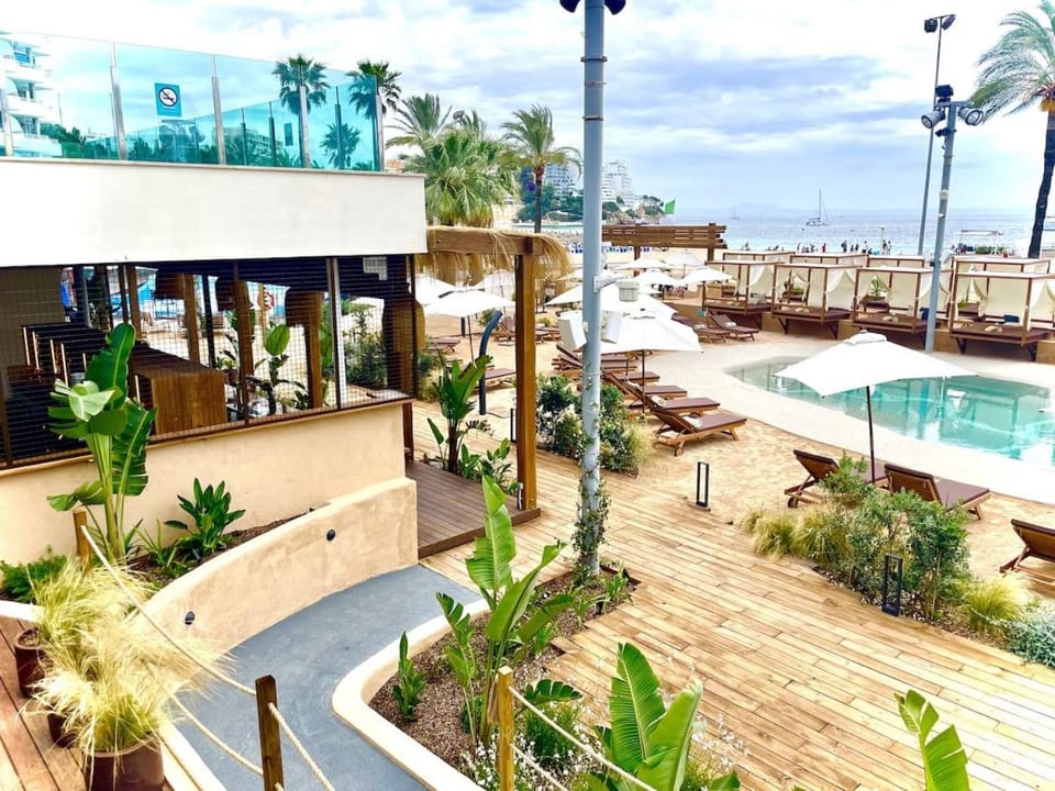 Beautiful Sea View Apartment & Direct Pool Access Apartment in Serra de Tramuntana
