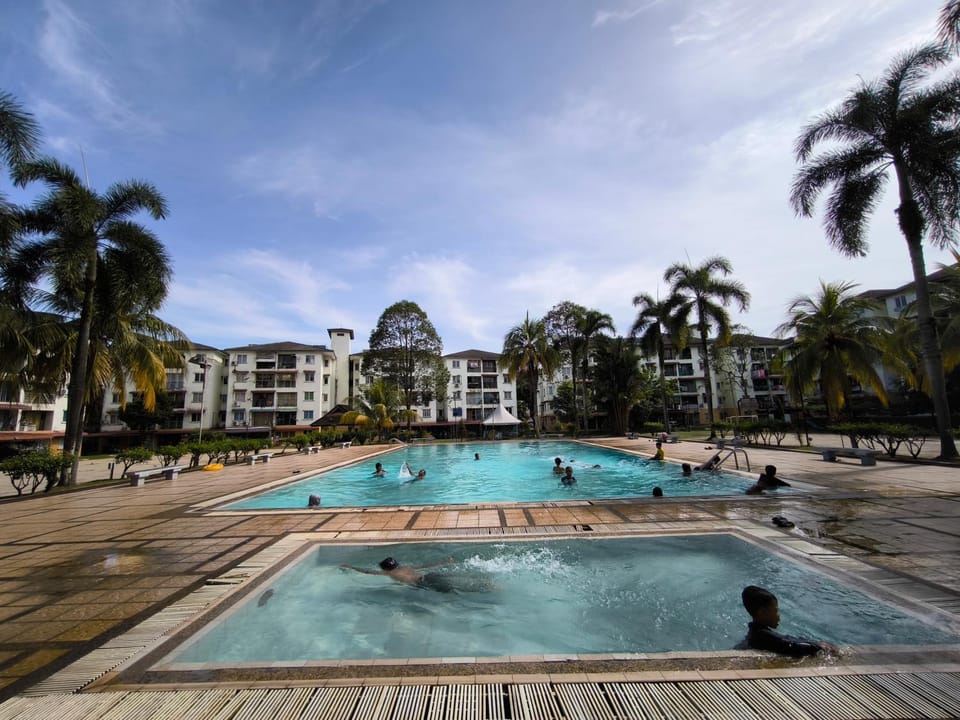 Hermoso Bukit Beruntung Apartment in Selangor, Malaysia