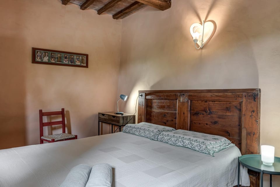Property building, Living room, Bedroom