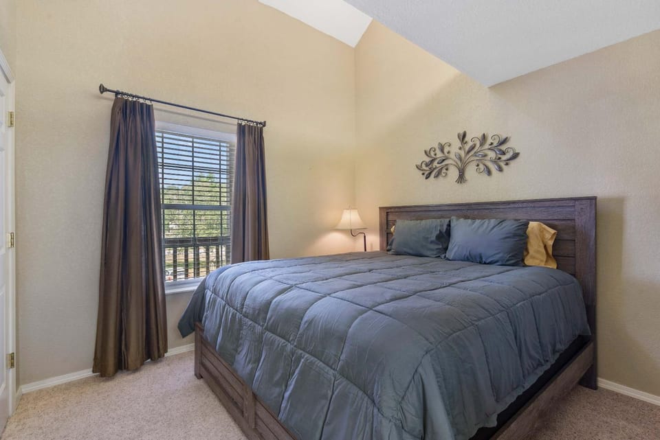 Journey Down Abby Lane - Family Friendly with Open Deck House in Branson