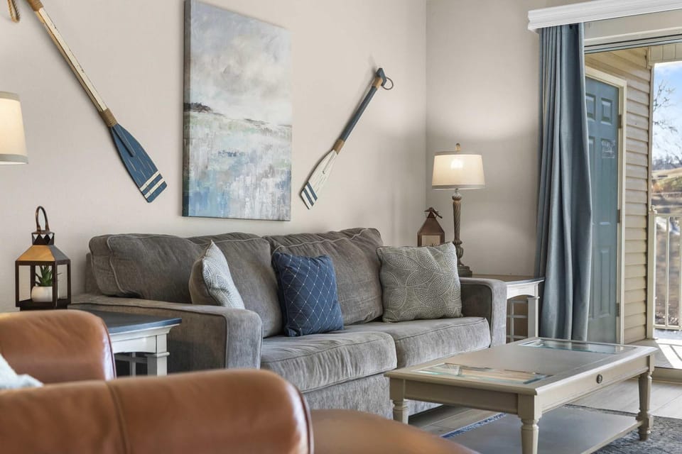 Calm Waters Condo - Sleeps 4 House in Branson