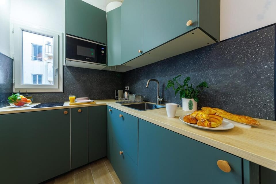 Charmant studio refait à neuf quartier du port Apartment in Nice