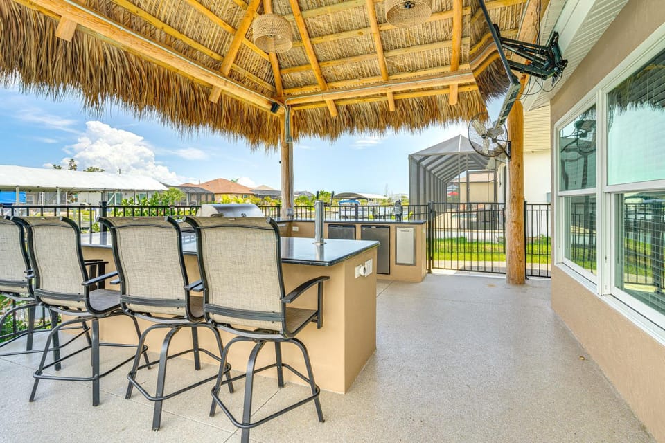 Dock & Lanai! Waterfront Oasis Near Boca Grande House in South Gulf Cove