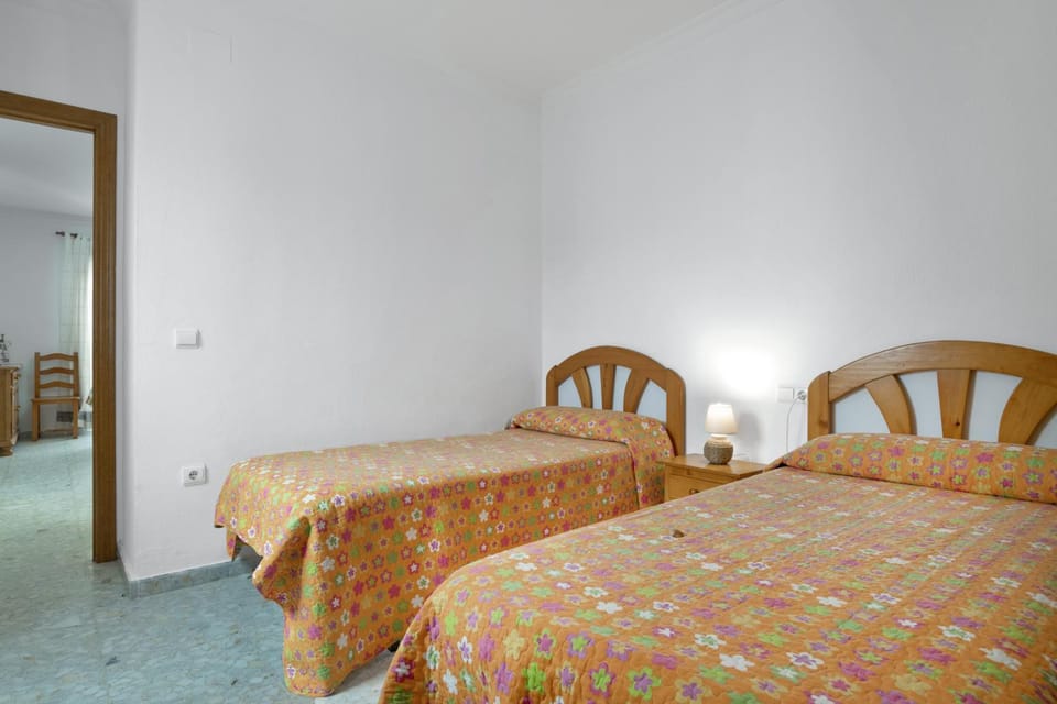Property building, Living room, Bedroom