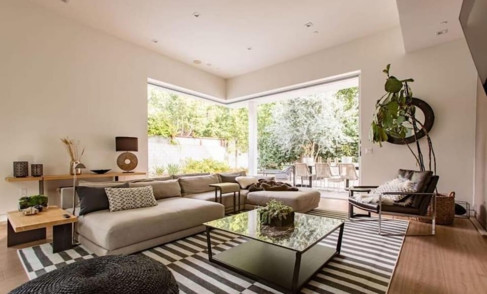 Stunning Home - Pool & Hot Tub - Fire Pit House in Hollywood