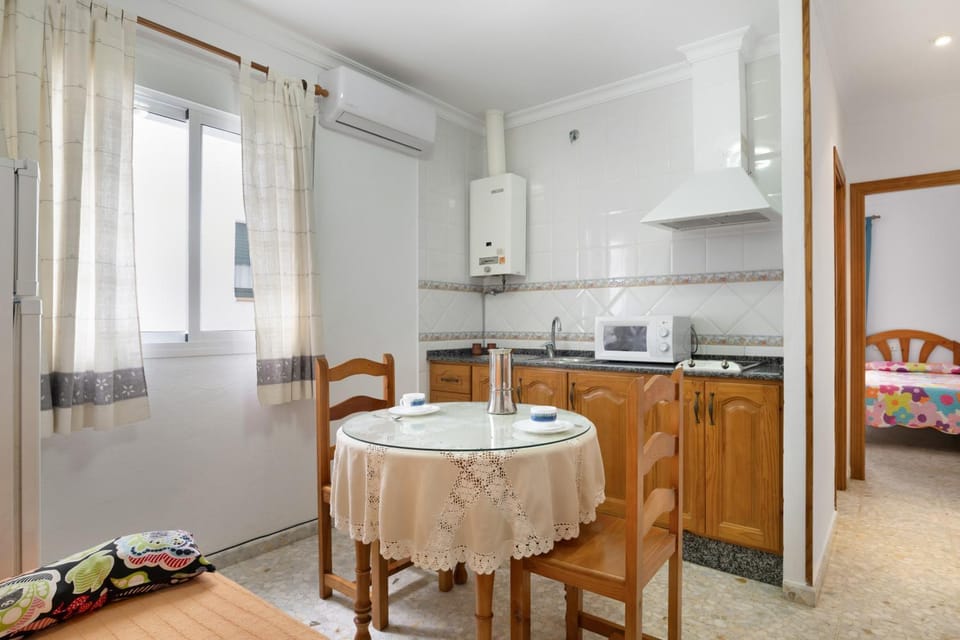 Property building, Kitchen or kitchenette, Living room