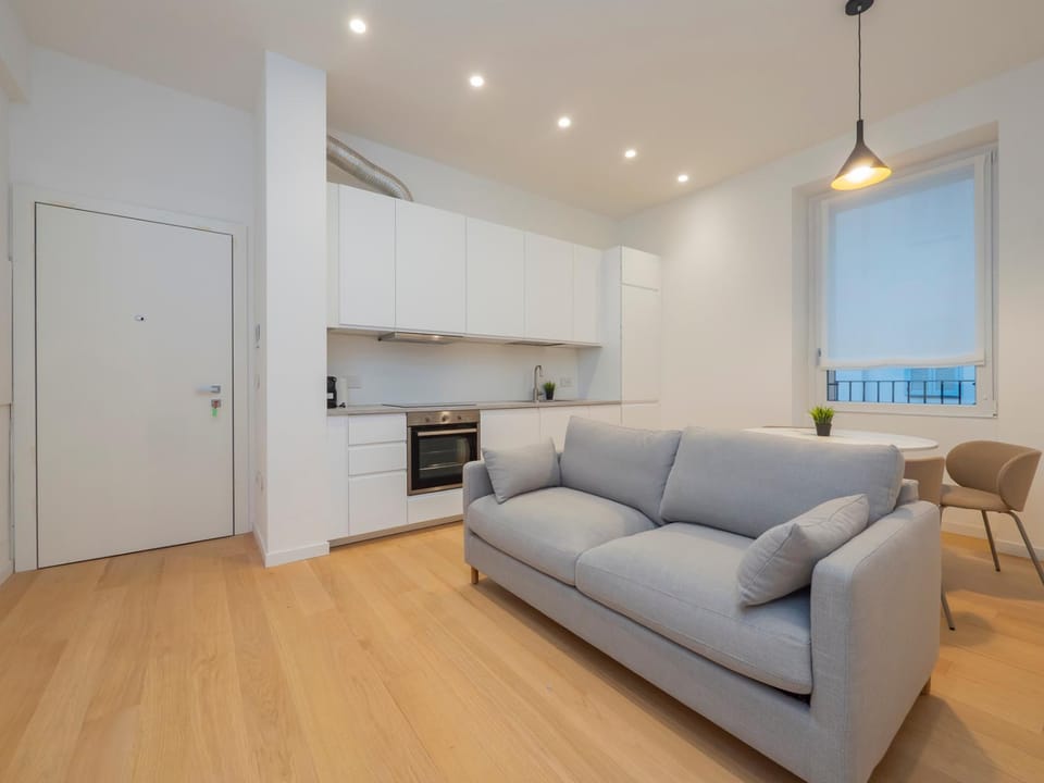 Xenia Milano - 3rooms apt in Via Petrella 4 C Apartment in Milan