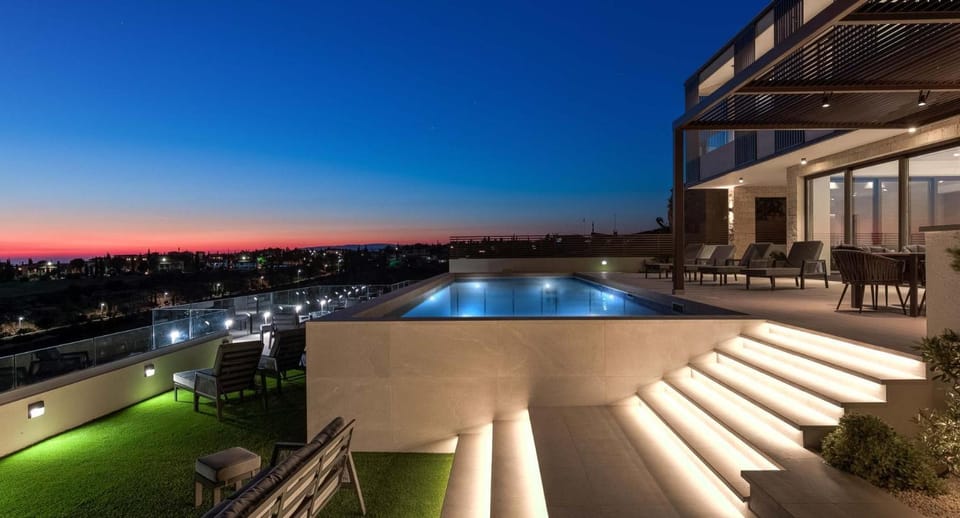 Patio, View (from property/room), Floor plan, Pool view, Swimming pool, Sunset