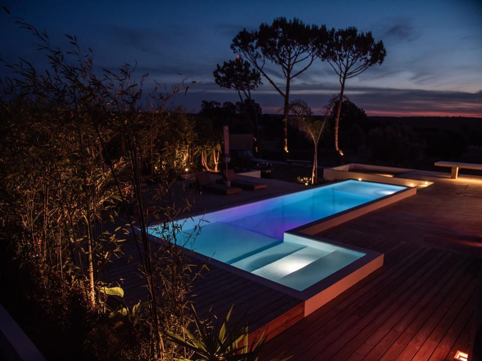 Off site, Garden, Swimming pool