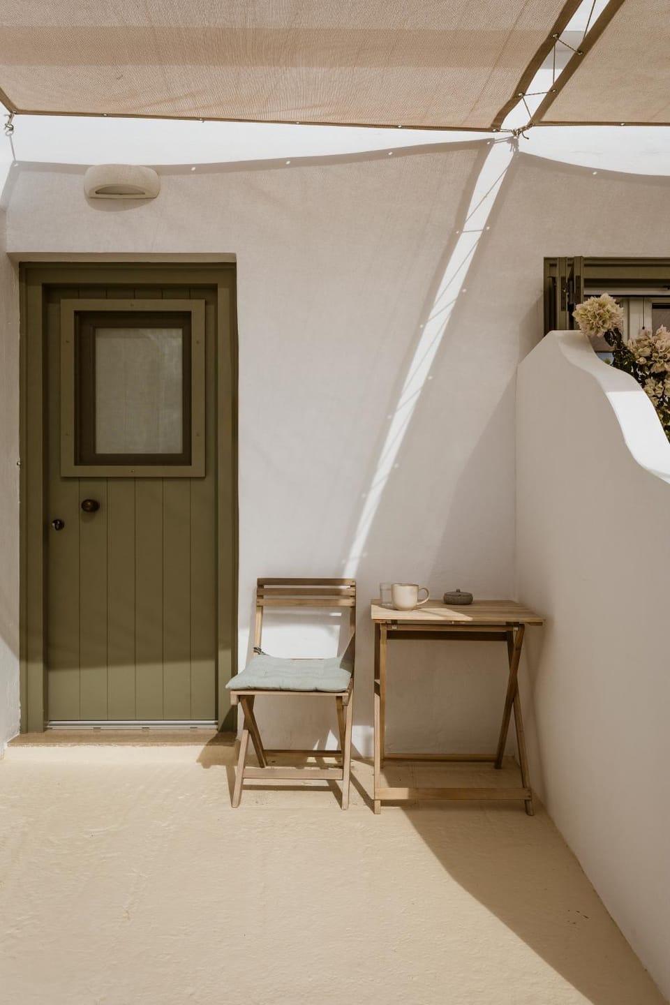 Patio, Day, Balcony/Terrace, Balcony/Terrace