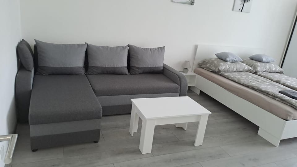 Bed, Living room, Bedroom